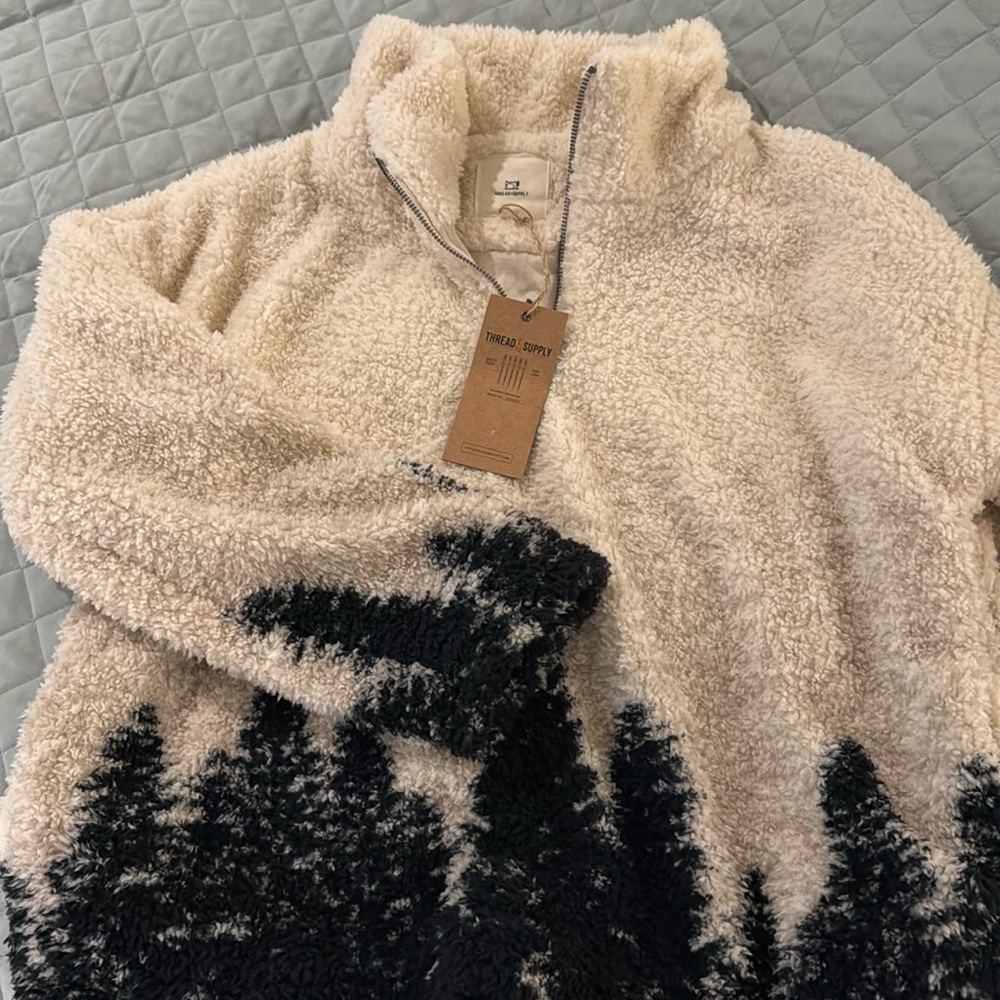 Quarter zip pull over